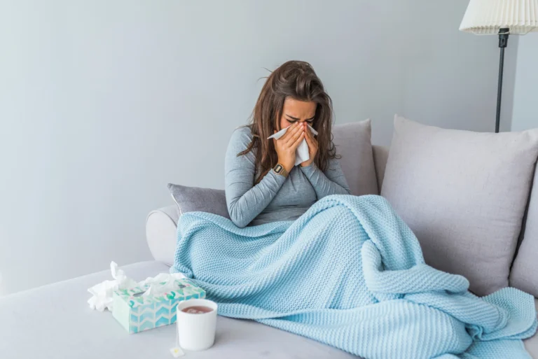 Comparison of cold and flu symptoms – fever, fatigue, cough, and how Prospan® natural ivy leaf extract supports easier breathing